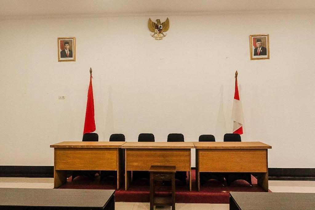 Rizen Padjadjaran Hotel Богор Экстерьер фото