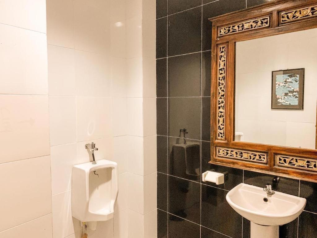 Rizen Padjadjaran Hotel Богор Экстерьер фото